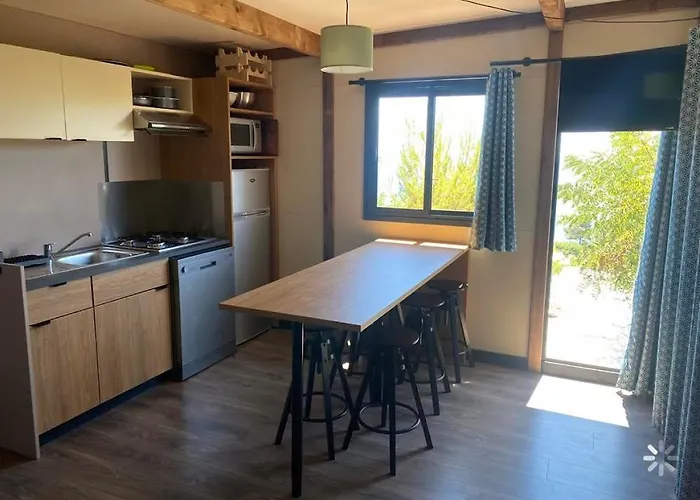 Kemp Mobil 35 M2 L Ile D Or Saint-raphael *